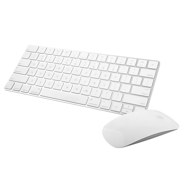 APPLE MAGIC KEYBOARD-US とMagic Mouse Apple Magickeyboard（US）と